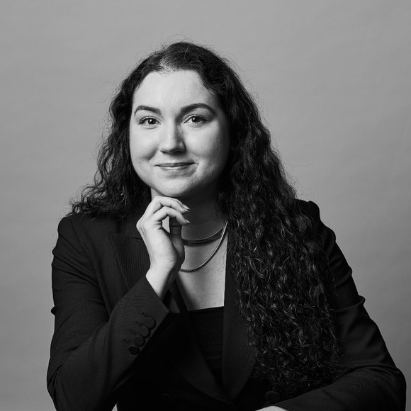 Meet your Posher, Karolanne - Picture 1 of 1